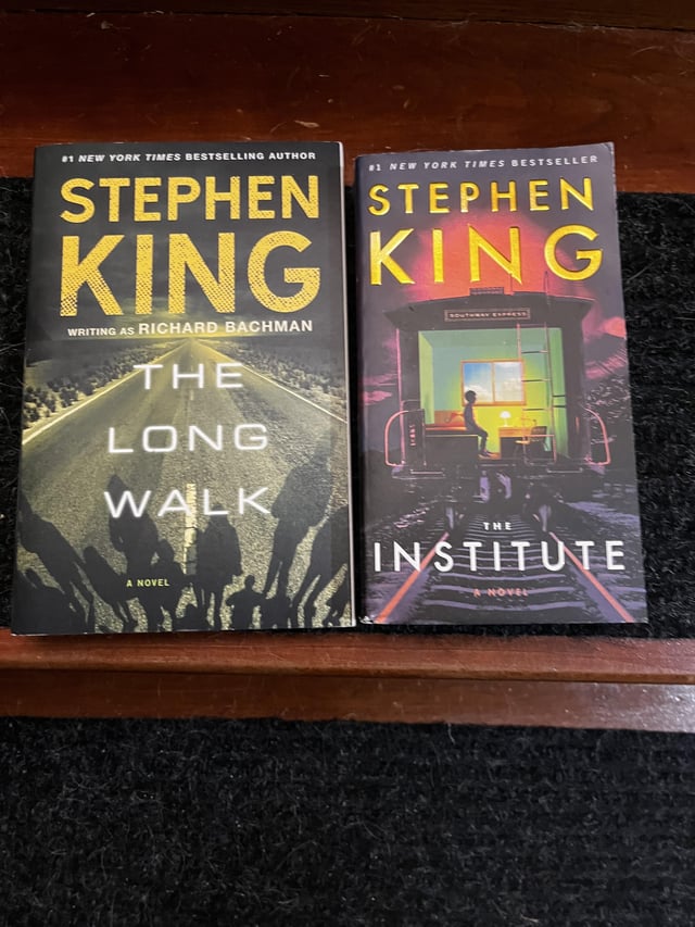 Are Stephen King Audiobooks Suitable for Long Flights? 2